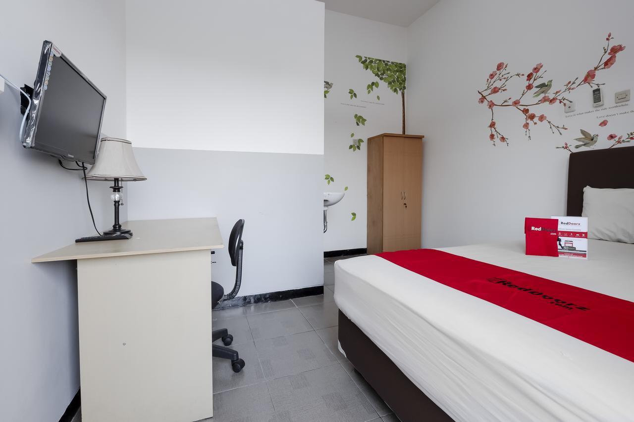 Reddoorz @ Prambanan Timur Raya 三宝垄 外观 照片