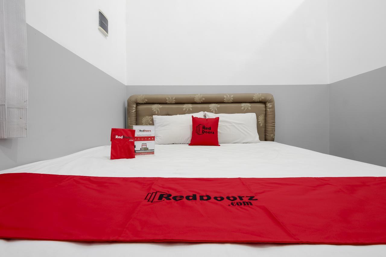 Reddoorz @ Prambanan Timur Raya 三宝垄 外观 照片