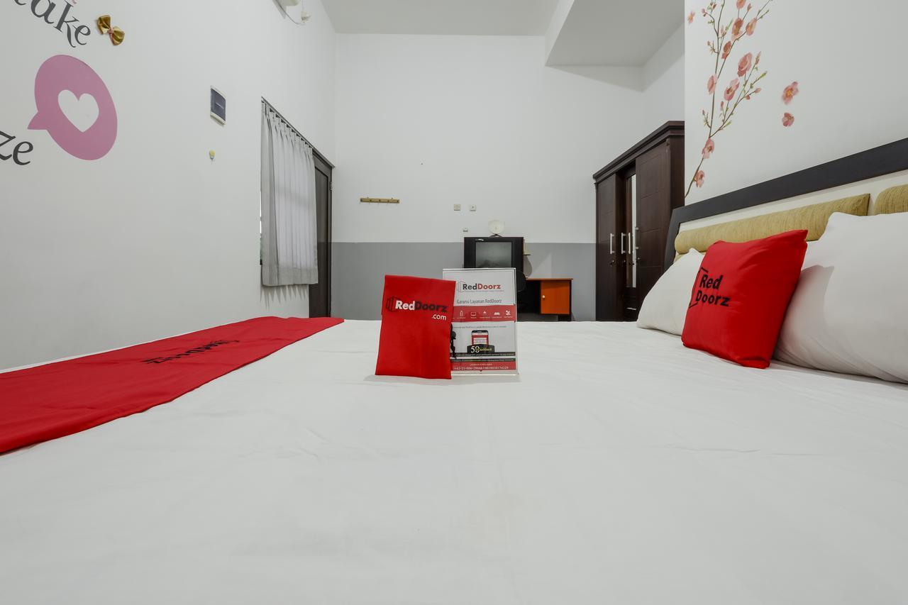 Reddoorz @ Prambanan Timur Raya 三宝垄 外观 照片