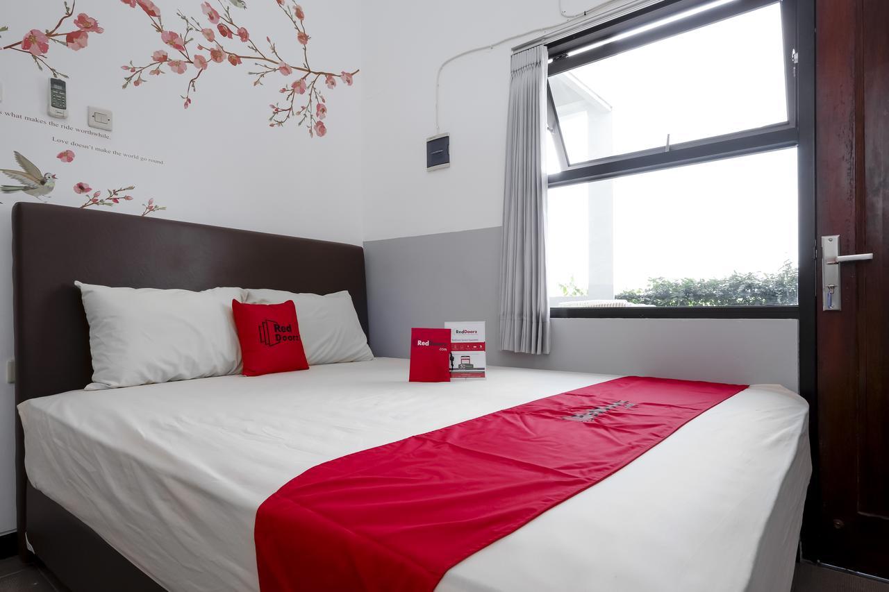 Reddoorz @ Prambanan Timur Raya 三宝垄 外观 照片