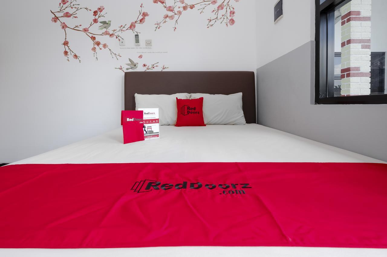 Reddoorz @ Prambanan Timur Raya 三宝垄 外观 照片