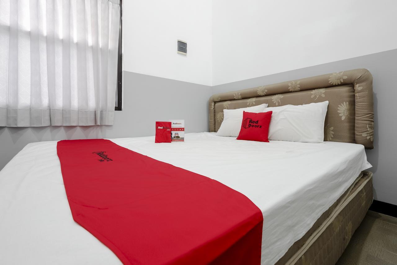 Reddoorz @ Prambanan Timur Raya 三宝垄 外观 照片